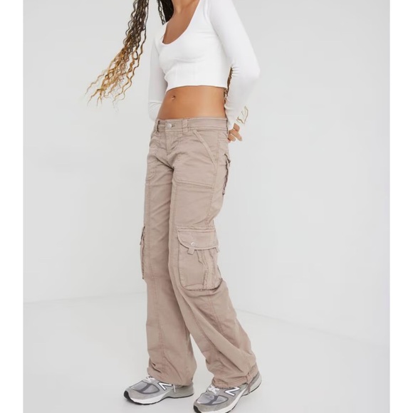 NWT Chicago low rise Tan Cargo Pants - Picture 3 of 5